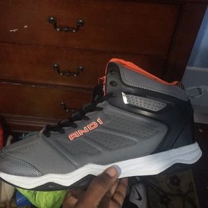 And1 all around sneaker